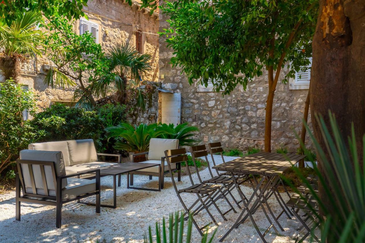Old Town House With Floor Heating & Lush Private Garden Villa Dubrovnik Exterior photo